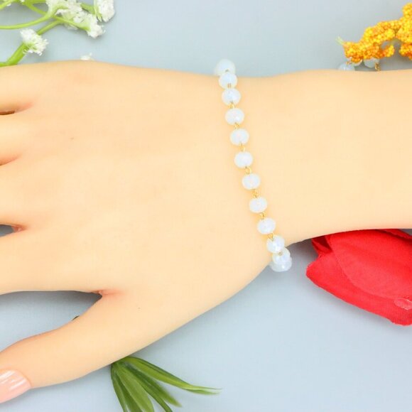 "Elegant & Trendy Bracelet, A Perfect Gift for Women, Thoughtful, EVCH1230 - Picture 1 of 11